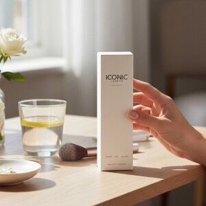 Iconic London Prep-Set-Glow Hydrating Mist Vegan 120 ml / 4.22 fl oz Illuminatin